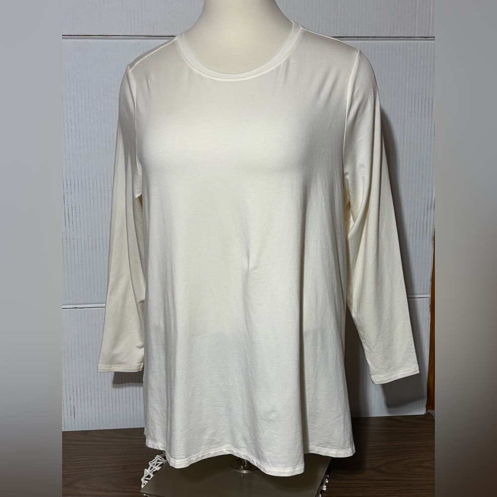 ZUDA 3X women’s rouched back long top 32” L 27” p2p 25” sleeve ivory/c…
